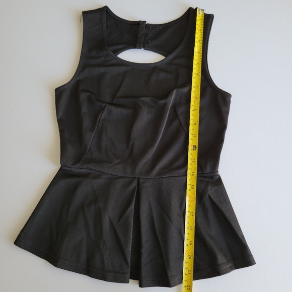 Black Open Back Peplum Top - Picture 9 of 10